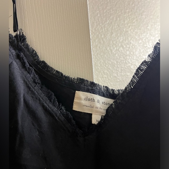 Cloth and Stone fringe tank - Picture 2 of 3